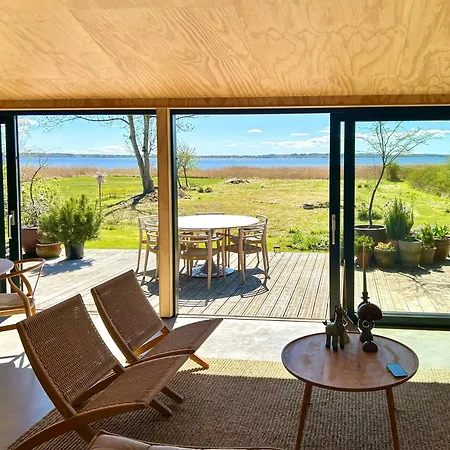 Hus Med Panoramaudsigt Til Fjorden Naer *
